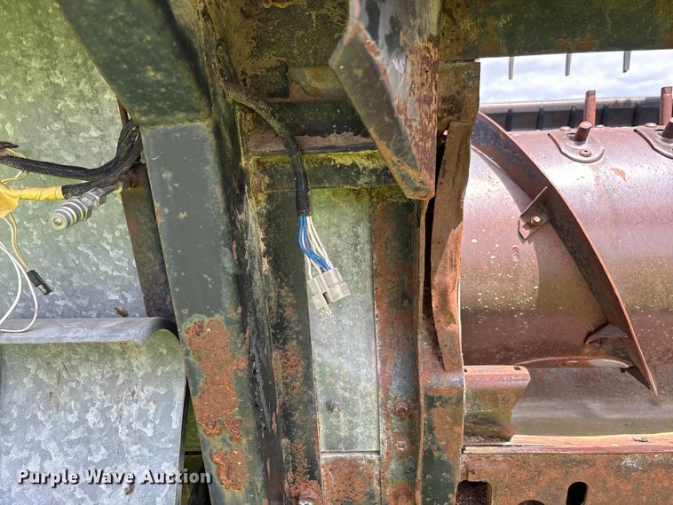 image for item FC1764 Allis-Chalmers 320 rigid head