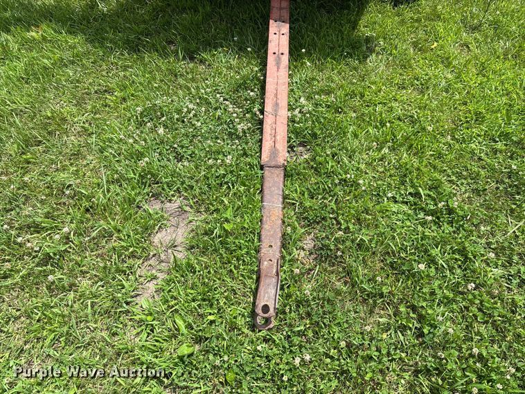 image for item FC1764 Allis-Chalmers 320 rigid head