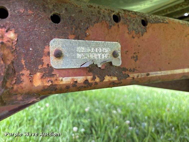 image for item FC1764 Allis-Chalmers 320 rigid head