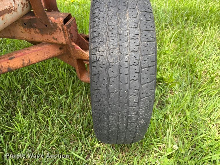 image for item FC1764 Allis-Chalmers 320 rigid head