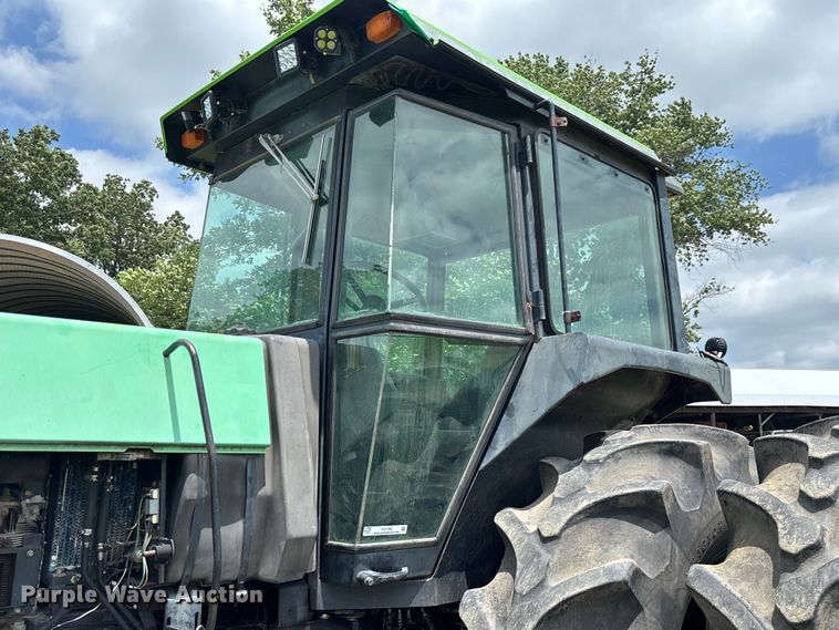 image for item FC1765 1989 Deutz-Allis 9190 MFWD tractor
