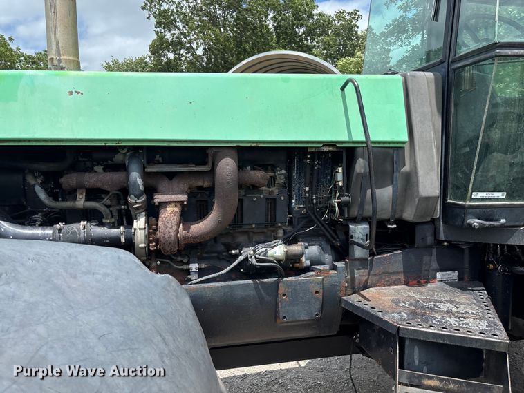 image for item FC1765 1989 Deutz-Allis 9190 MFWD tractor