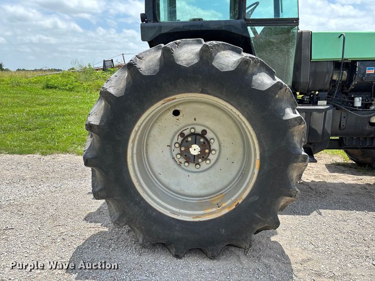 image for item FC1765 1989 Deutz-Allis 9190 MFWD tractor