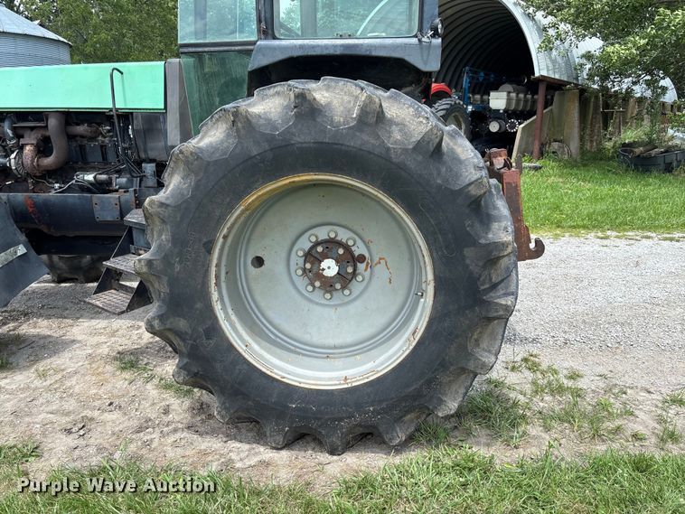 image for item FC1765 1989 Deutz-Allis 9190 MFWD tractor