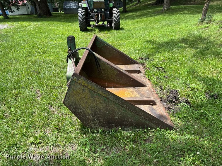 image for item FC1766 Bucket