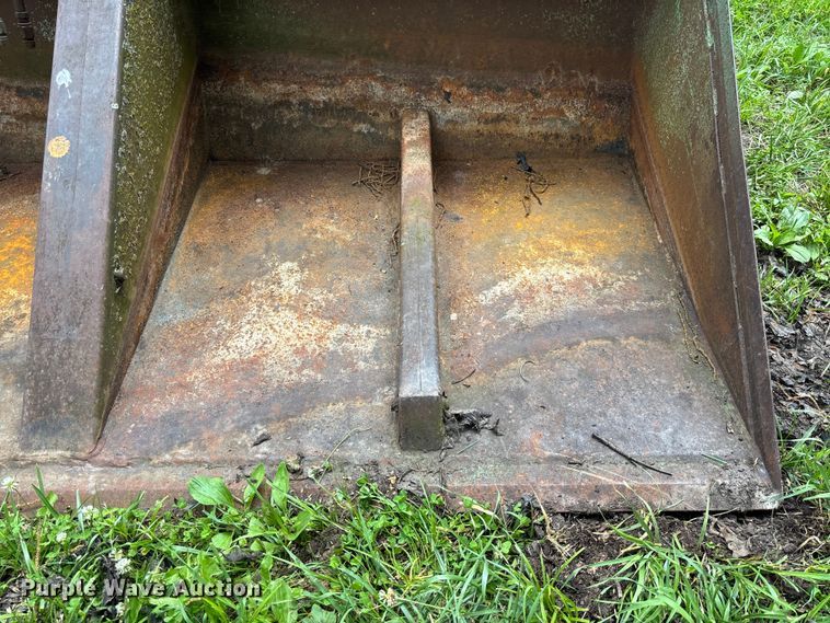 image for item FC1766 Bucket