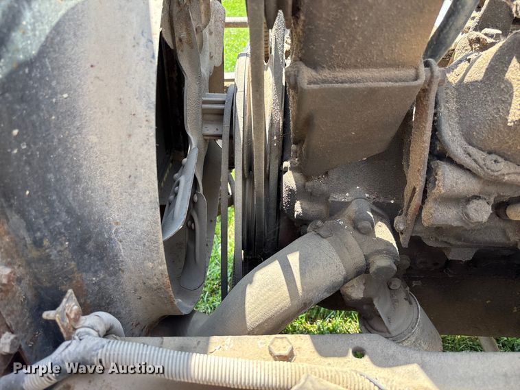image for item FC1767 1979 International 1724 grain truck