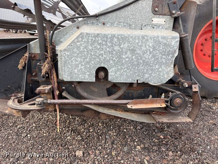 image for item FC2351 Allis-chalmers Gleaner L2 Golden Harvest combine