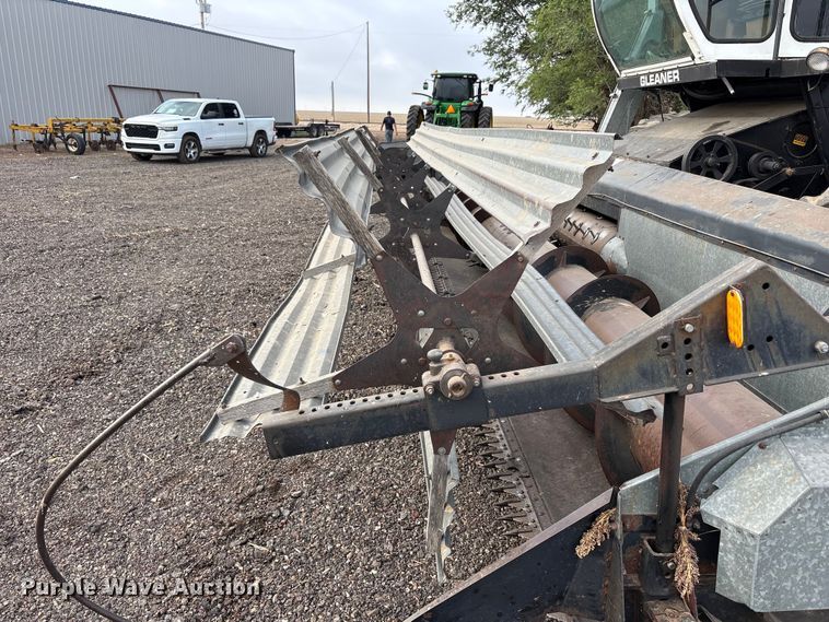 image for item FC2351 Allis-chalmers Gleaner L2 Golden Harvest combine