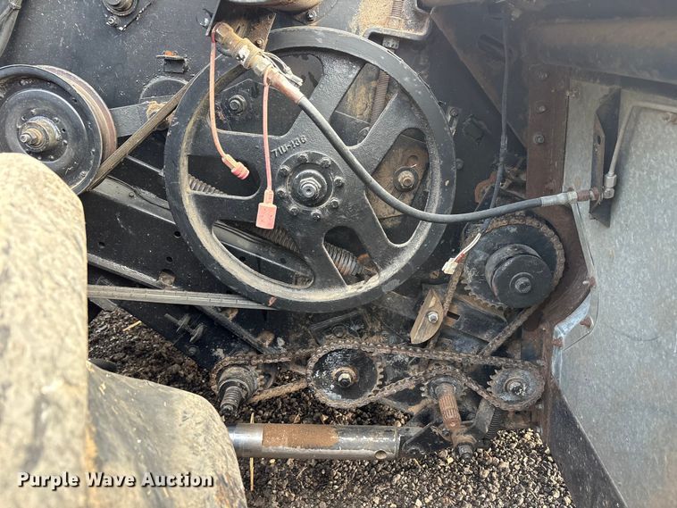 image for item FC2351 Allis-chalmers Gleaner L2 Golden Harvest combine