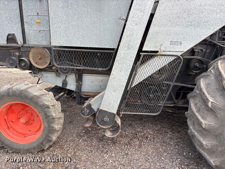 image for item FC2351 Allis-chalmers Gleaner L2 Golden Harvest combine