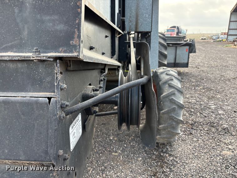 image for item FC2351 Allis-chalmers Gleaner L2 Golden Harvest combine