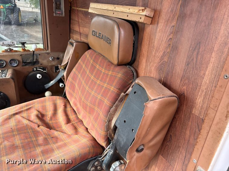 image for item FC2351 Allis-chalmers Gleaner L2 Golden Harvest combine