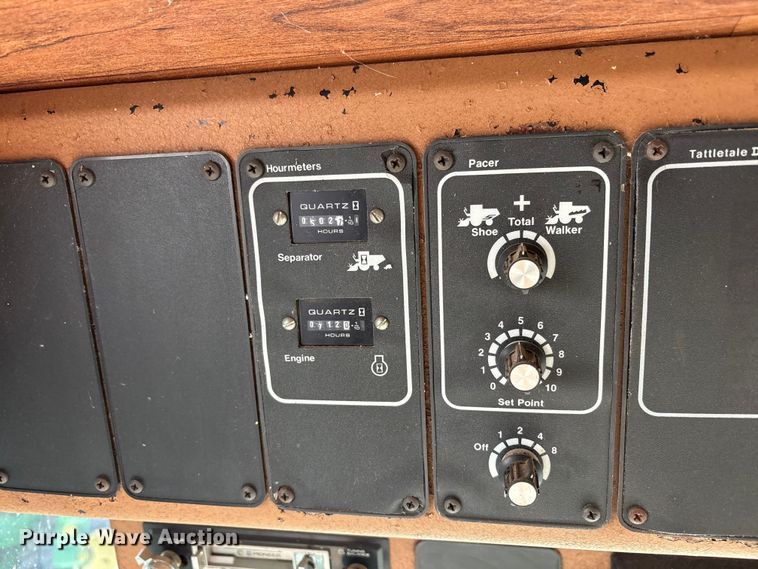 image for item FC2351 Allis-chalmers Gleaner L2 Golden Harvest combine