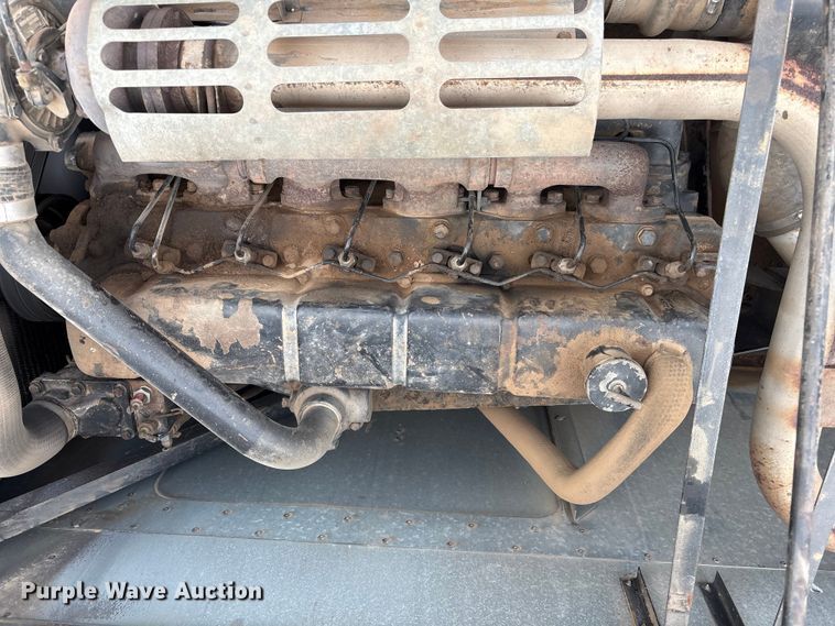 image for item FC2351 Allis-chalmers Gleaner L2 Golden Harvest combine