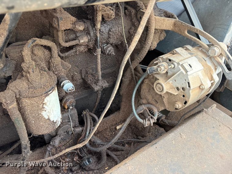 image for item FC2351 Allis-chalmers Gleaner L2 Golden Harvest combine