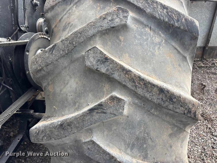 image for item FC2351 Allis-chalmers Gleaner L2 Golden Harvest combine