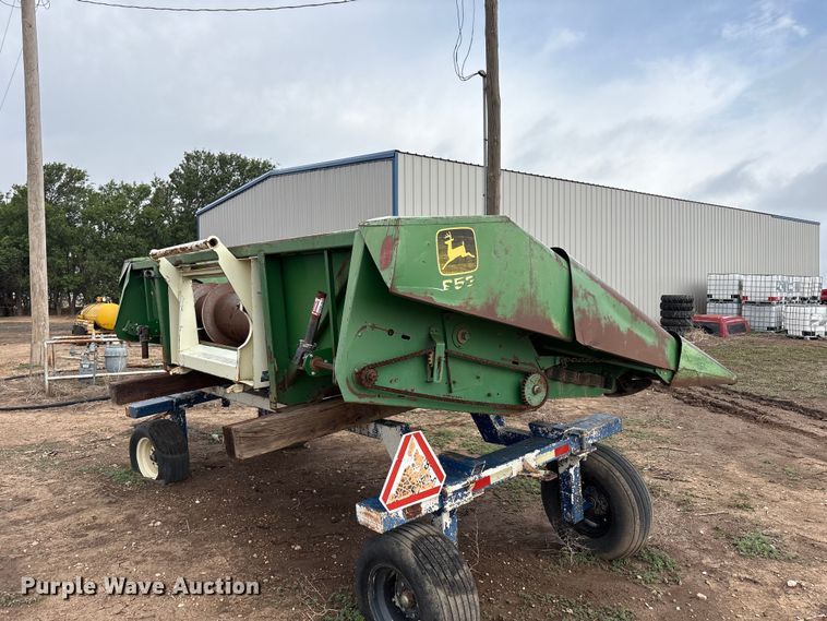 image for item FC2351 Allis-chalmers Gleaner L2 Golden Harvest combine