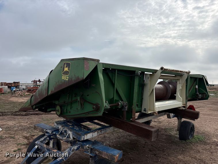 image for item FC2351 Allis-chalmers Gleaner L2 Golden Harvest combine