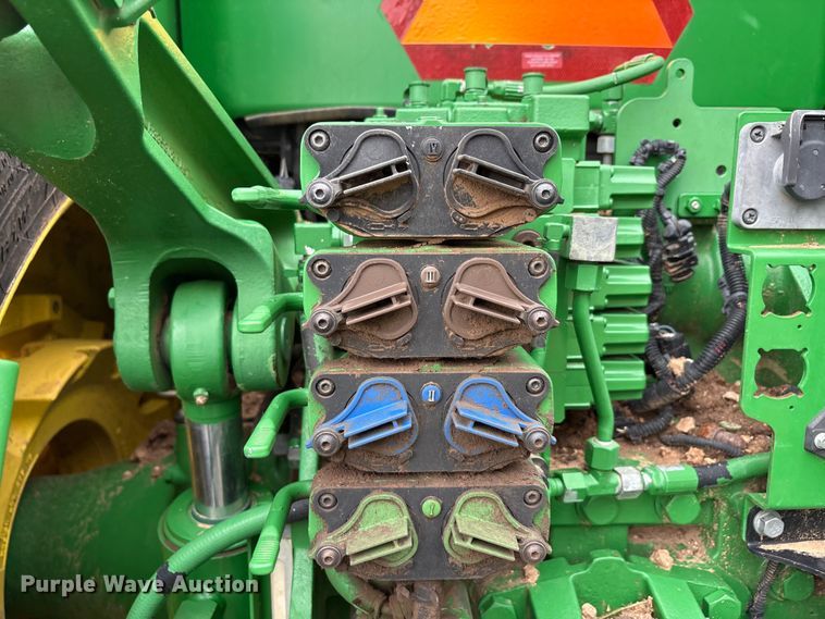 image for item FC2352 2014 John Deere 7250R MFWD tractor