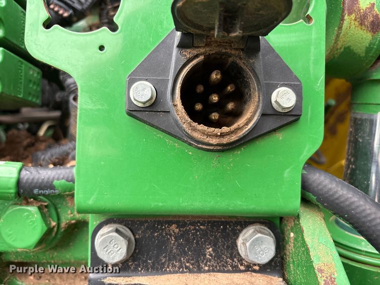 image for item FC2352 2014 John Deere 7250R MFWD tractor