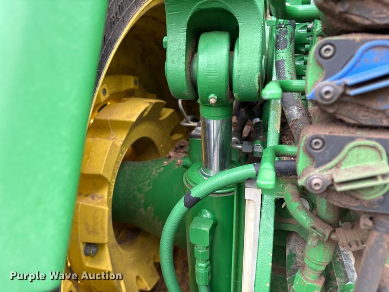 image for item FC2352 2014 John Deere 7250R MFWD tractor
