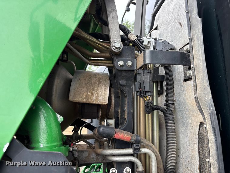 image for item FC2352 2014 John Deere 7250R MFWD tractor