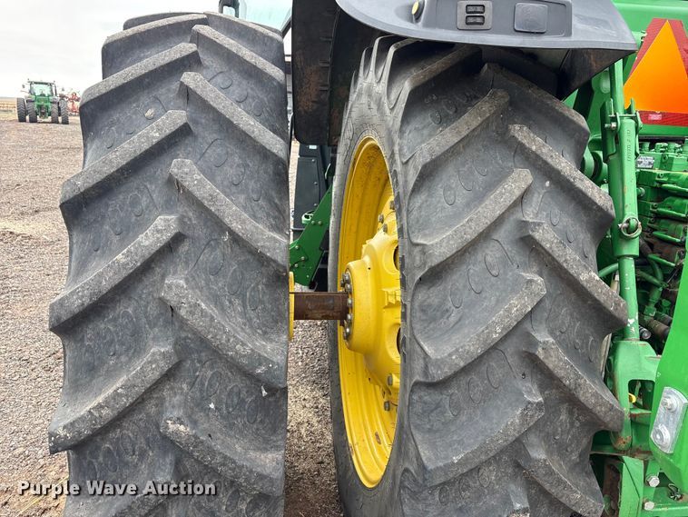 image for item FC2352 2014 John Deere 7250R MFWD tractor