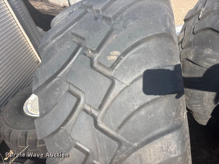 image for item FC2452 (4) 650/55R26.5 tires and wheels