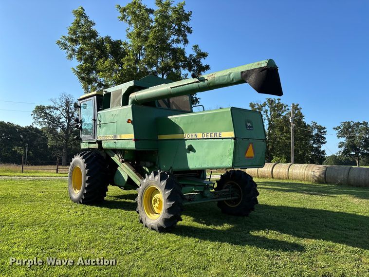 image for item FG0509 1982 John Deere 6620 Turbo combine