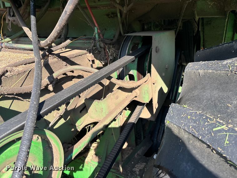 image for item FG0509 1982 John Deere 6620 Turbo combine