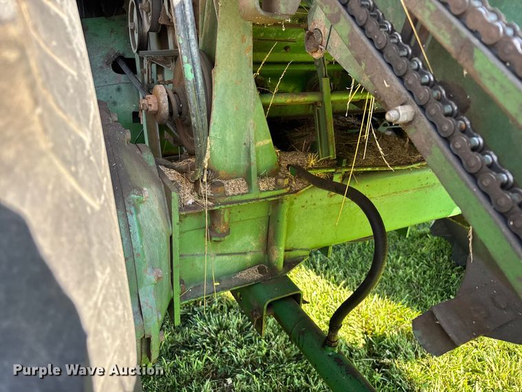 image for item FG0509 1982 John Deere 6620 Turbo combine