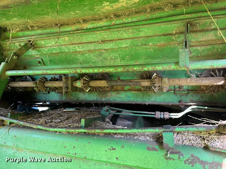 image for item FG0509 1982 John Deere 6620 Turbo combine