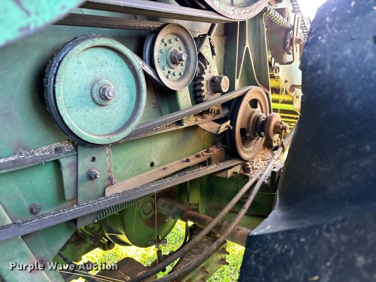 image for item FG0509 1982 John Deere 6620 Turbo combine