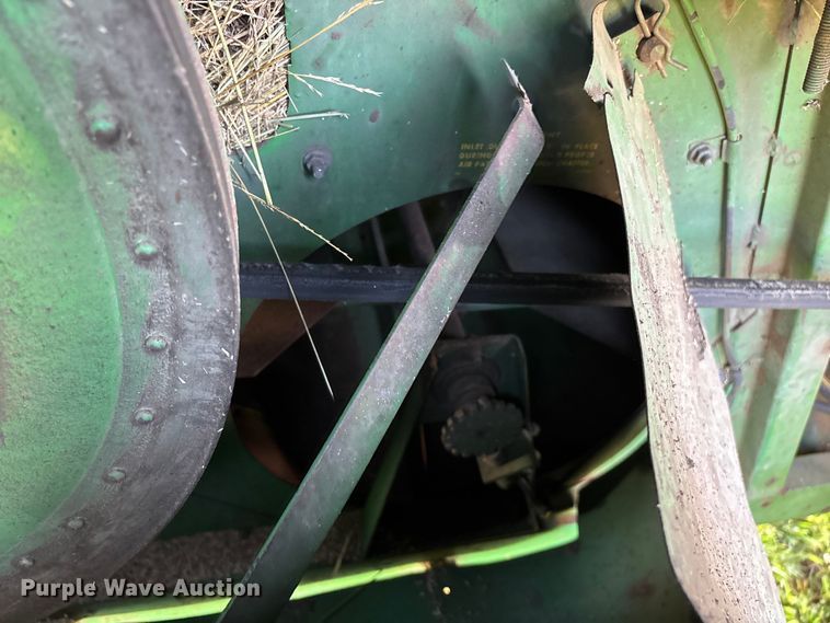 image for item FG0509 1982 John Deere 6620 Turbo combine
