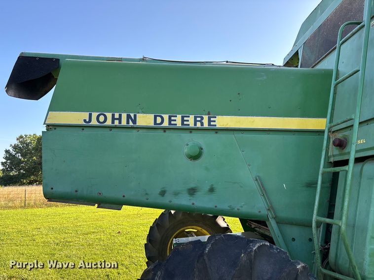 image for item FG0509 1982 John Deere 6620 Turbo combine