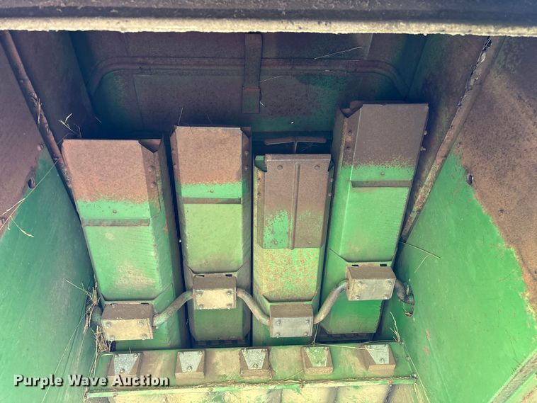 image for item FG0509 1982 John Deere 6620 Turbo combine