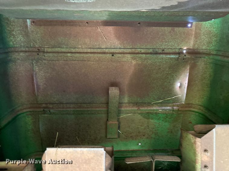 image for item FG0509 1982 John Deere 6620 Turbo combine