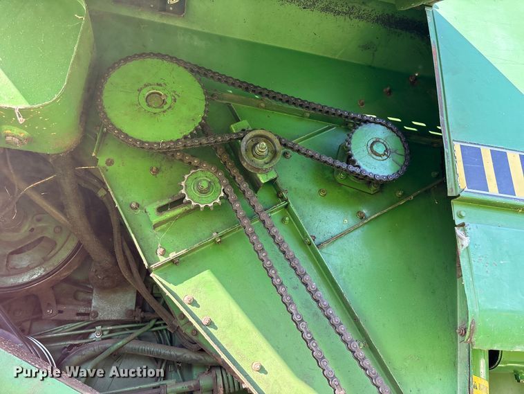 image for item FG0509 1982 John Deere 6620 Turbo combine