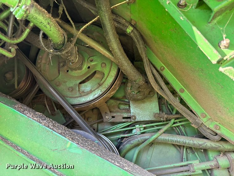 image for item FG0509 1982 John Deere 6620 Turbo combine