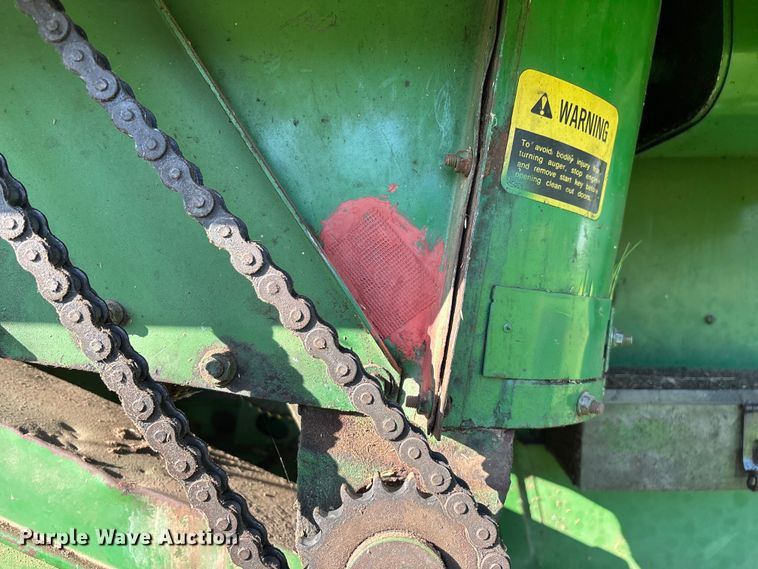 image for item FG0509 1982 John Deere 6620 Turbo combine