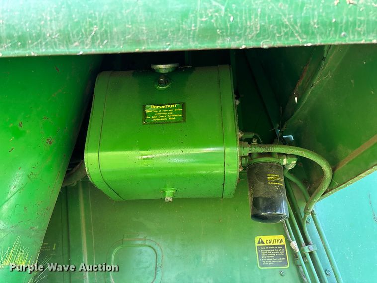 image for item FG0509 1982 John Deere 6620 Turbo combine