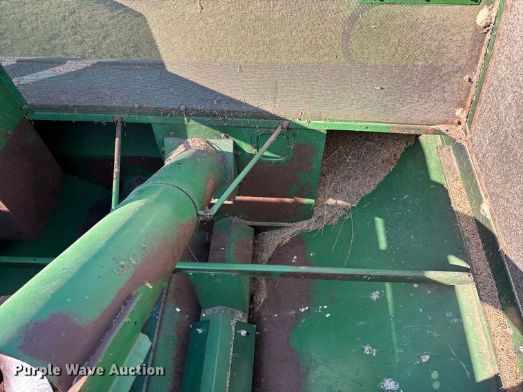 image for item FG0509 1982 John Deere 6620 Turbo combine