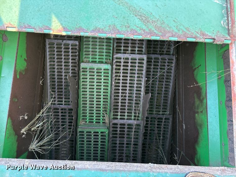 image for item FG0509 1982 John Deere 6620 Turbo combine