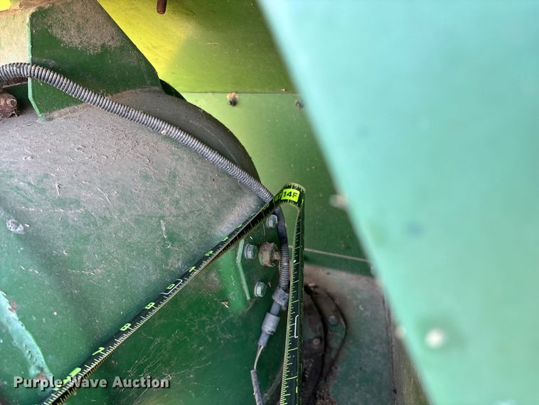image for item FG0509 1982 John Deere 6620 Turbo combine