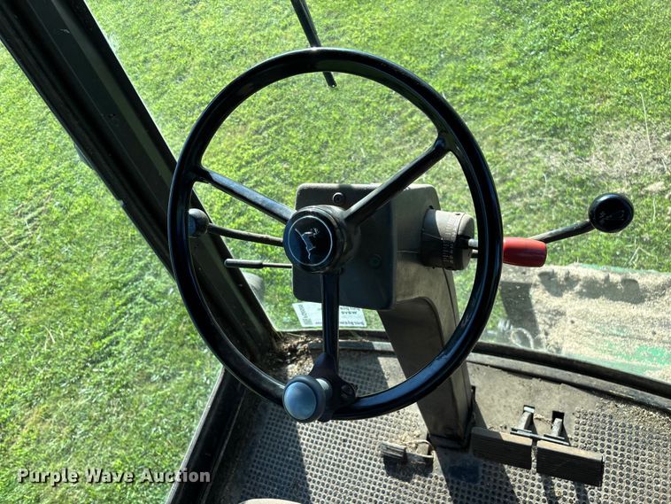 image for item FG0509 1982 John Deere 6620 Turbo combine