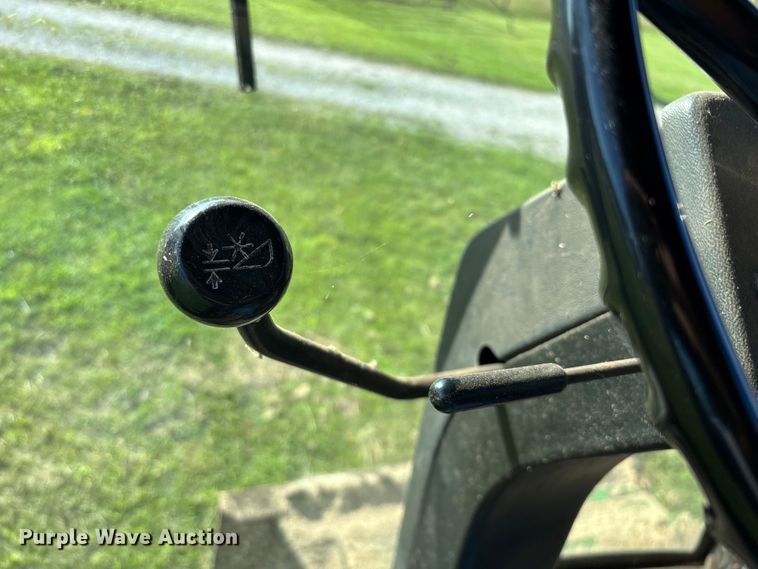 image for item FG0509 1982 John Deere 6620 Turbo combine