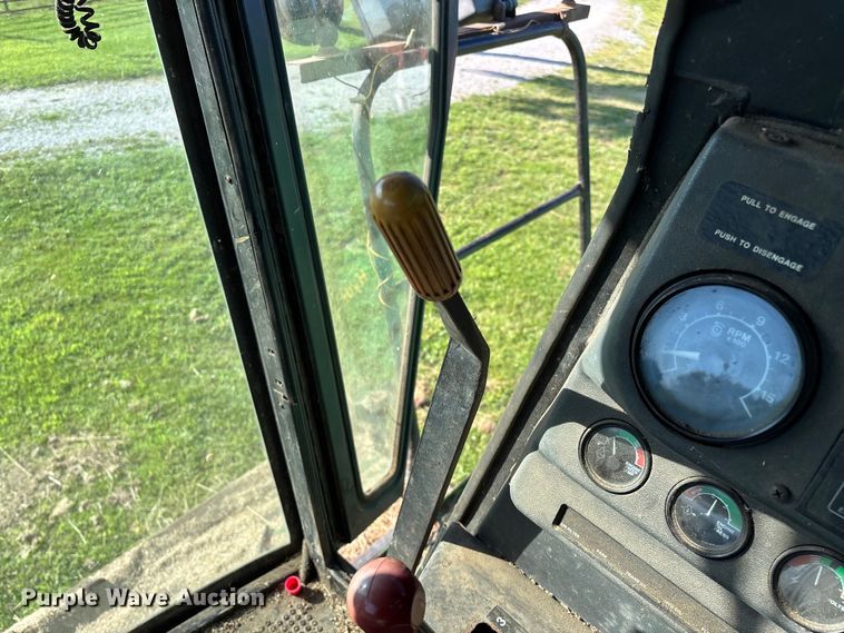 image for item FG0509 1982 John Deere 6620 Turbo combine
