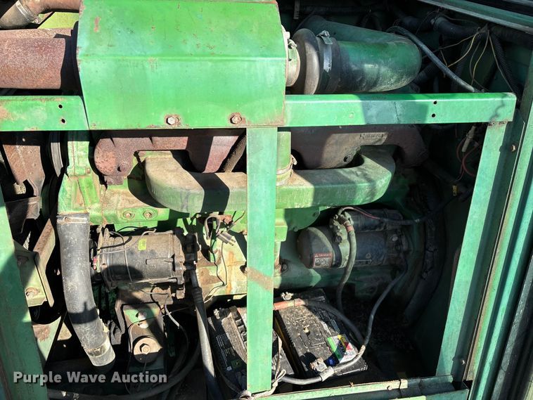 image for item FG0509 1982 John Deere 6620 Turbo combine