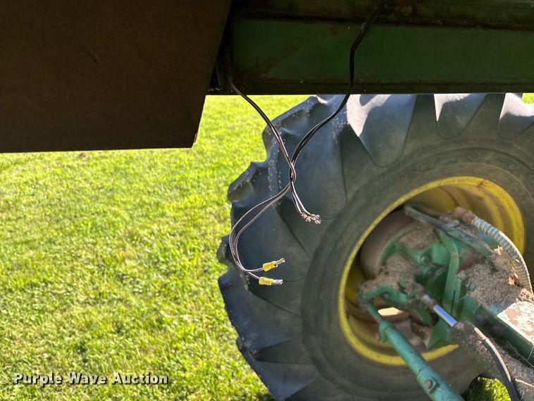 image for item FG0509 1982 John Deere 6620 Turbo combine